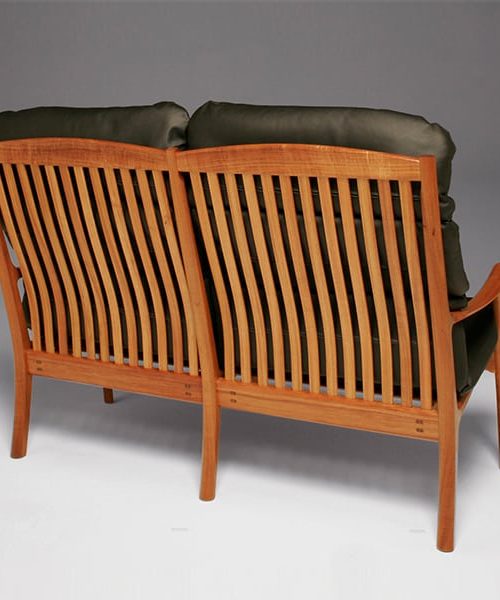 Werriwa double lounge chair in blackwood