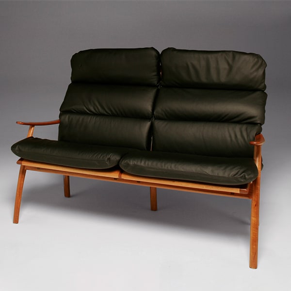 Werriwa double lounge chair in blackwood